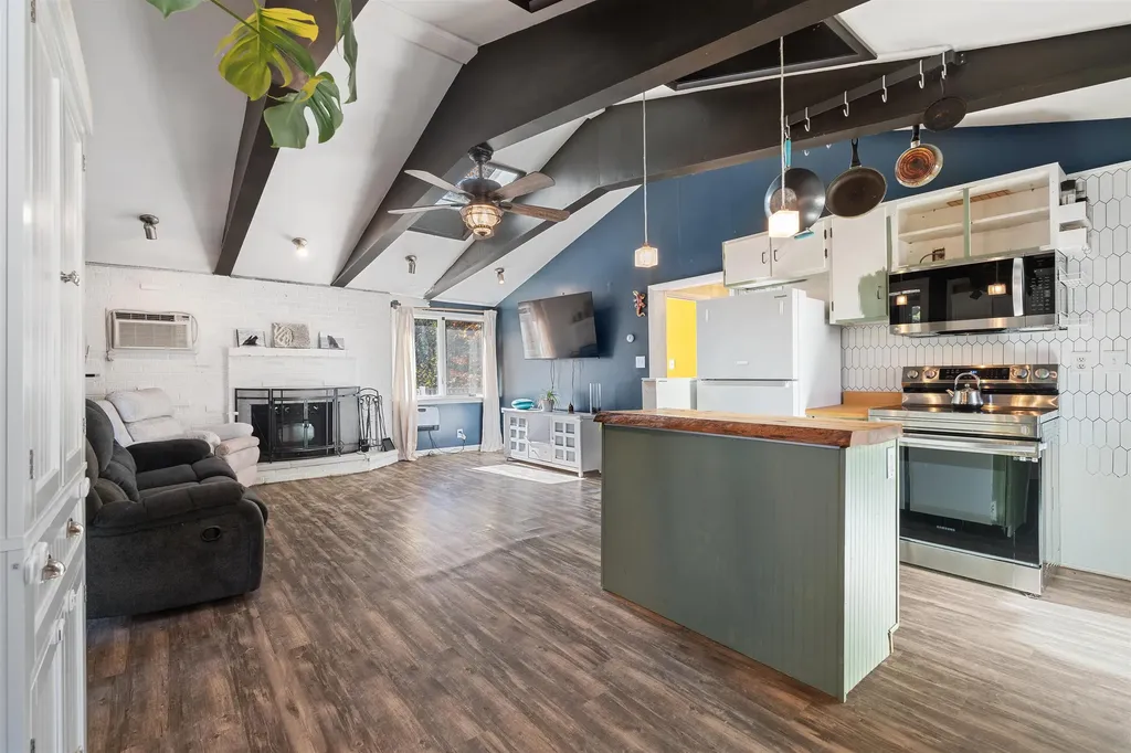 433 Deer Meadow Road Webster NH 03303