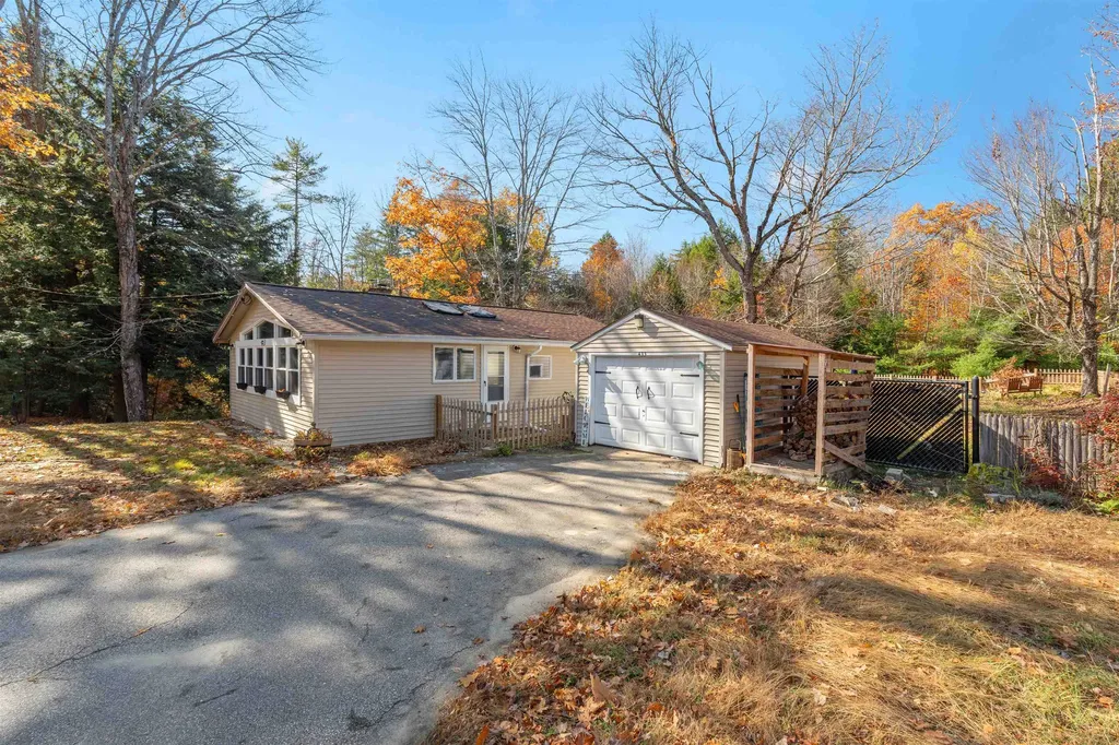 433 Deer Meadow Road Webster NH 03303