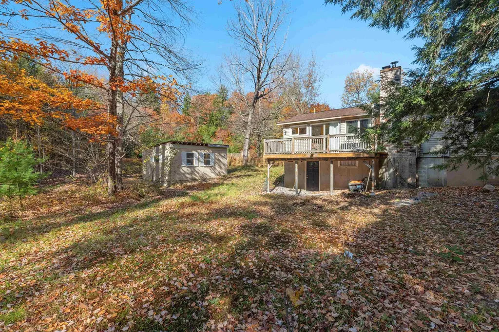 433 Deer Meadow Road Webster NH 03303