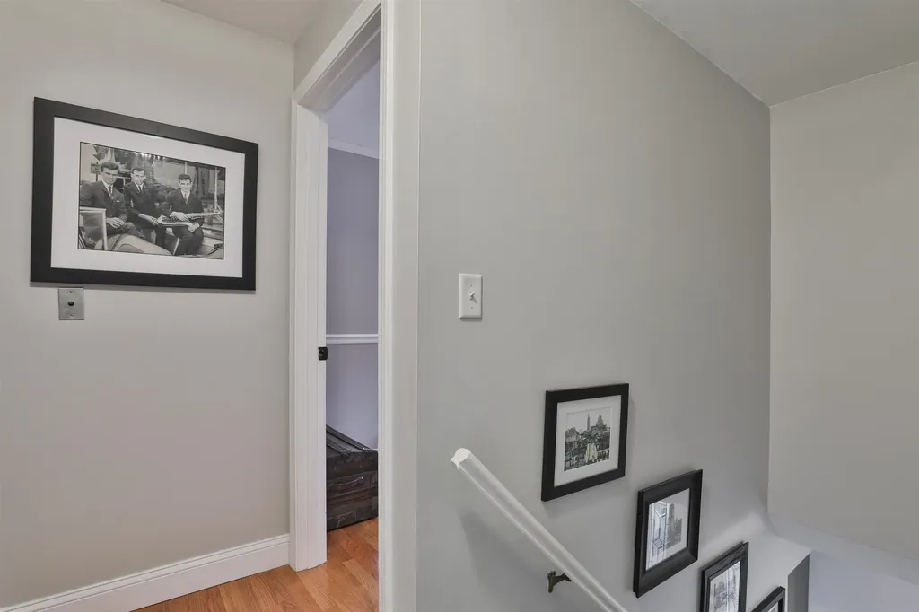 15 Coleridge Road Nashua NH 03062