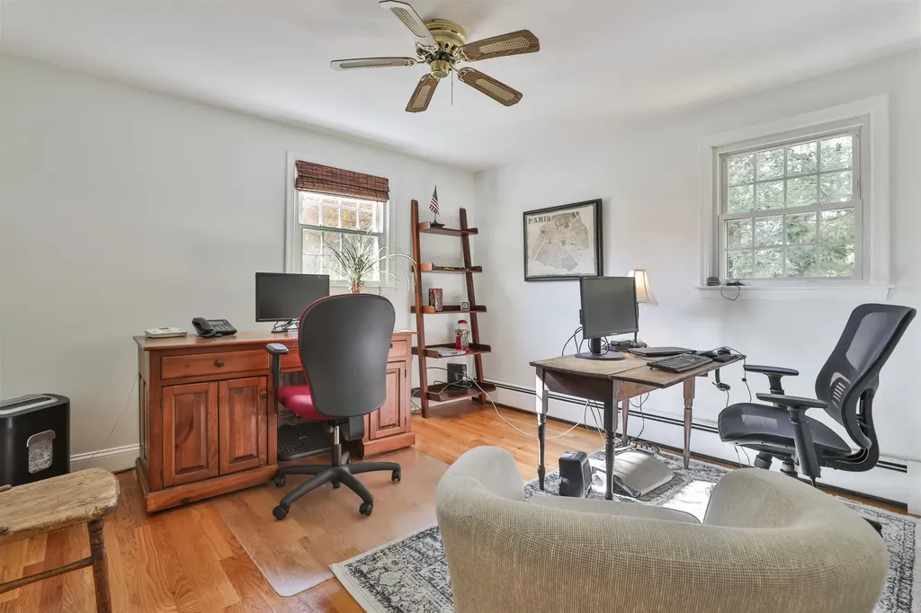 15 Coleridge Road Nashua NH 03062