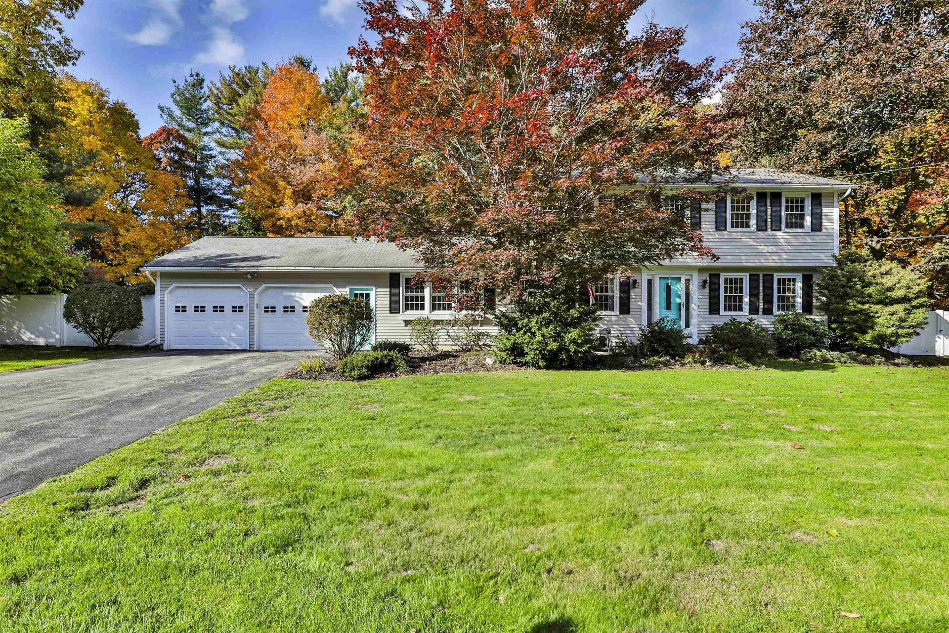15 Coleridge Road Nashua NH 03062