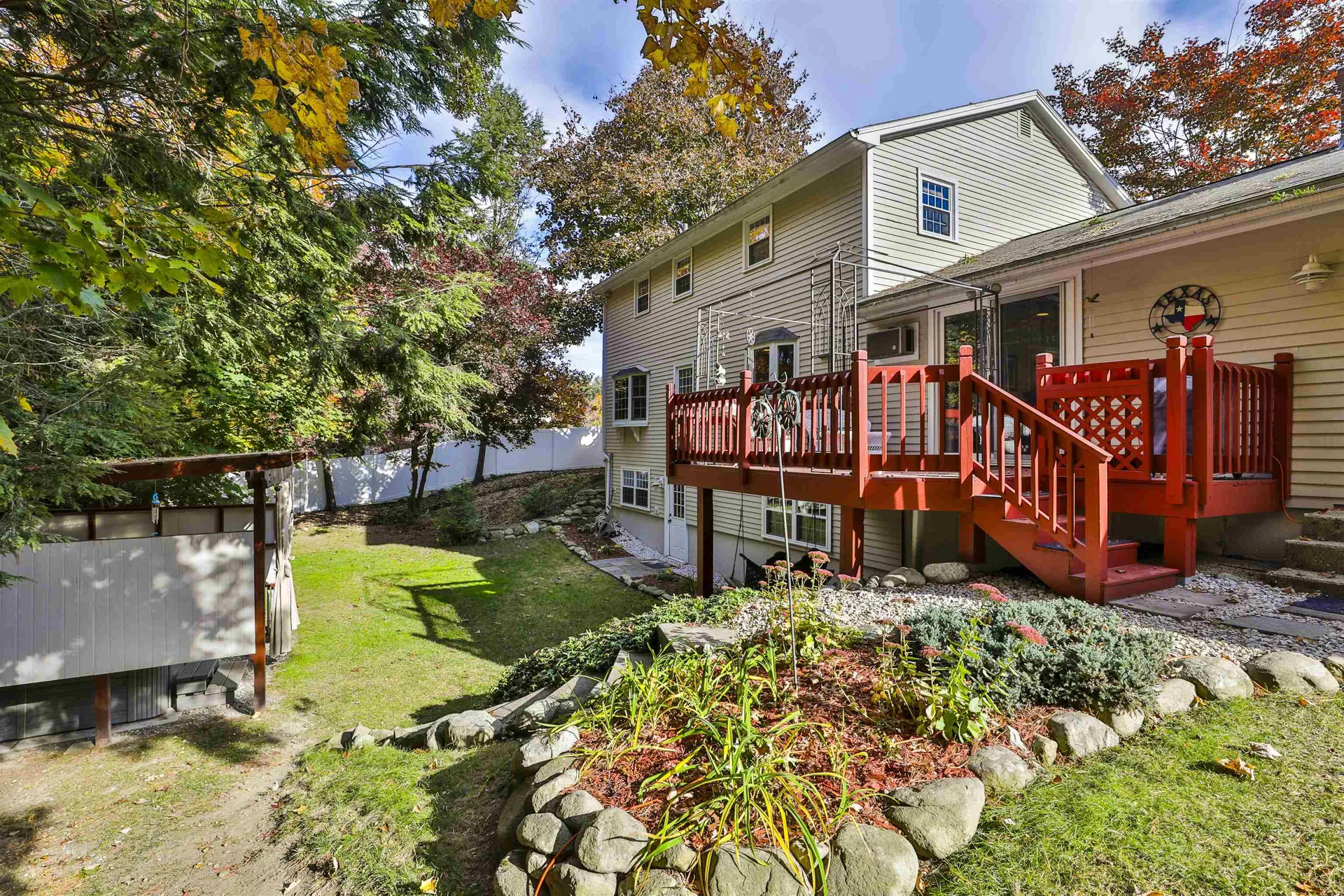 15 Coleridge Road Nashua NH 03062
