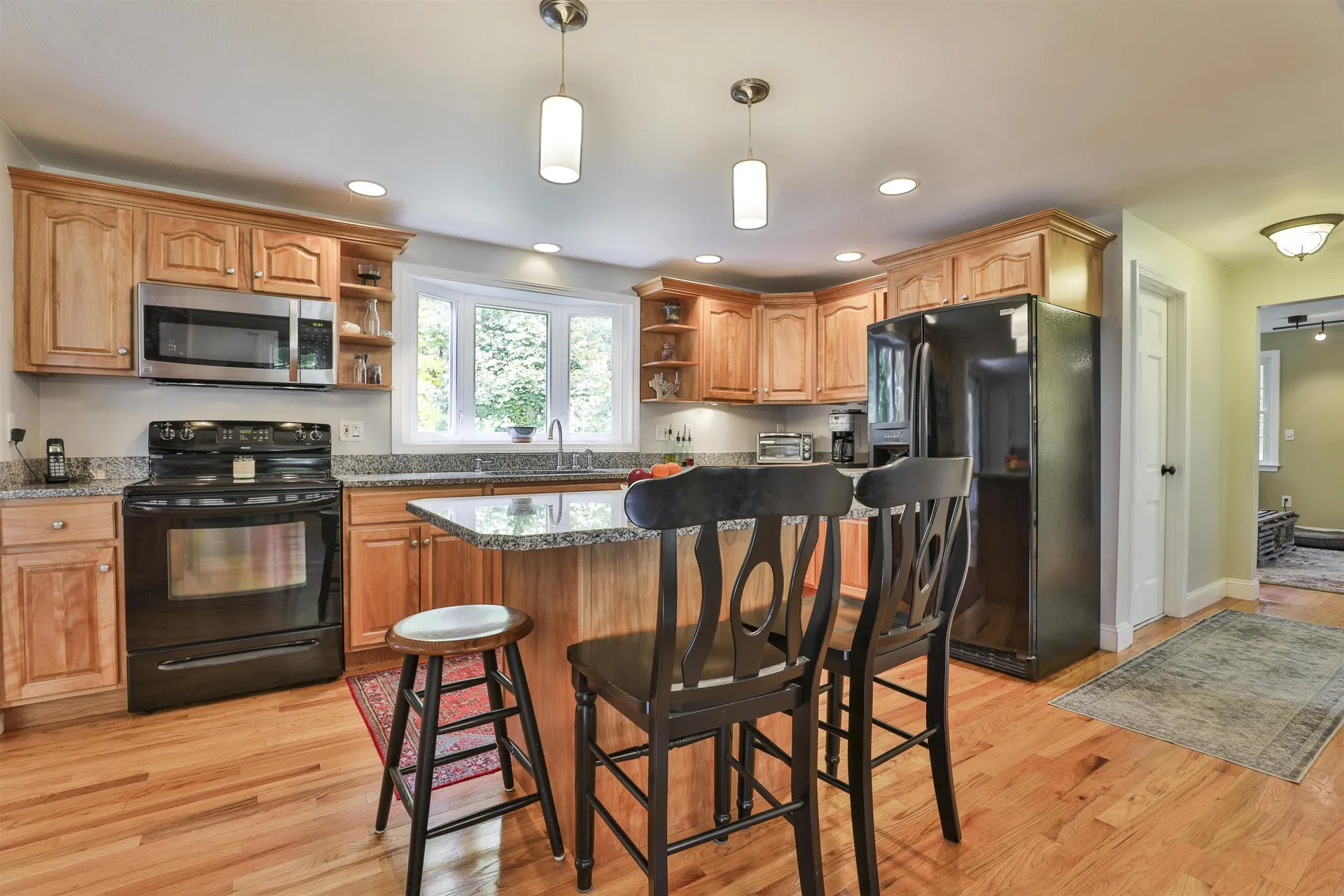 15 Coleridge Road Nashua NH 03062