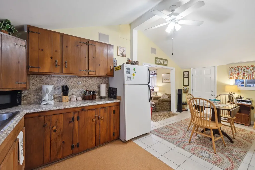 15 Glines Park Road Northfield NH 03276