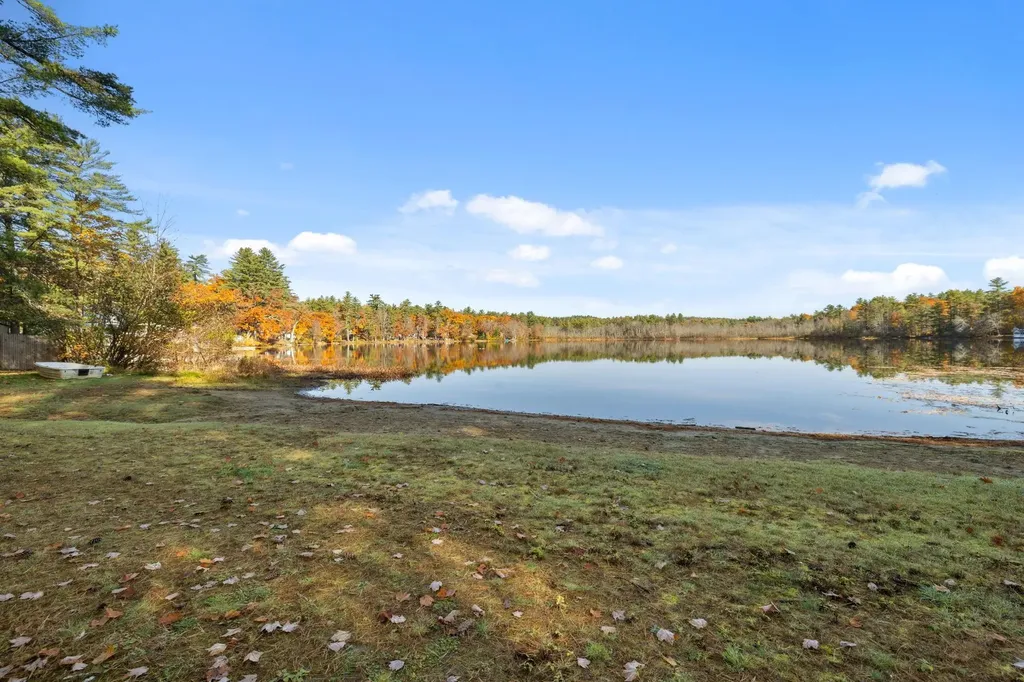 15 Glines Park Road Northfield NH 03276