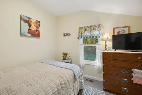 15 Glines Park Road Northfield NH 03276