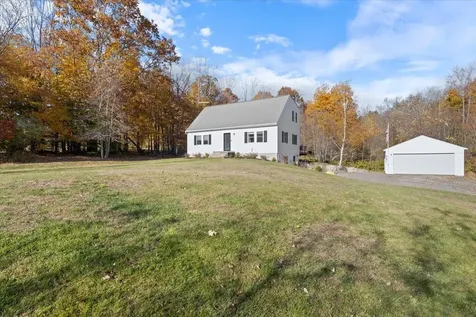 424 1st Nh Turnpike Northwood NH 03261