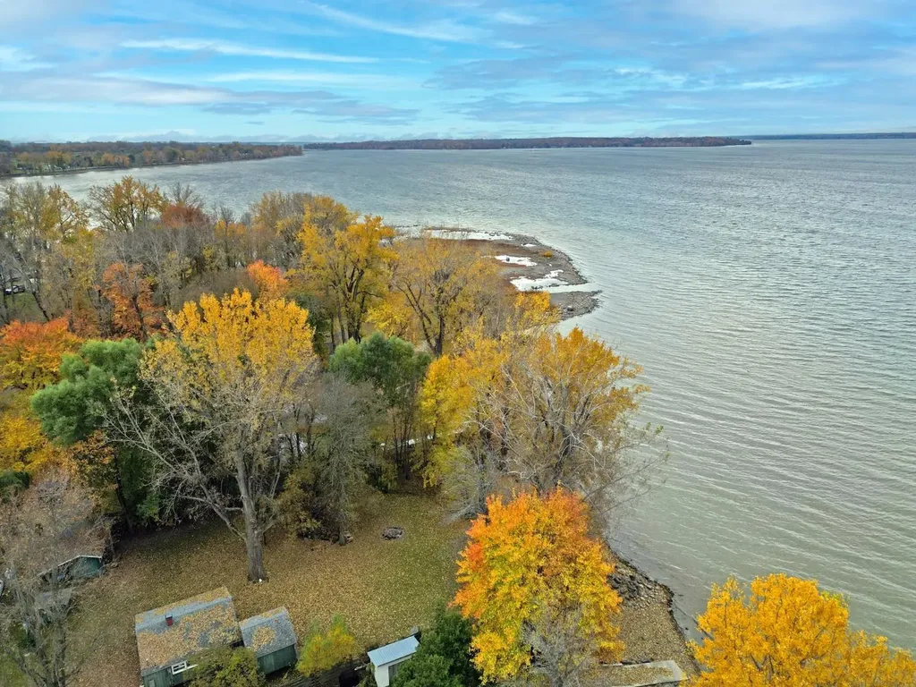 37 Mud Point North Alburgh VT 05440