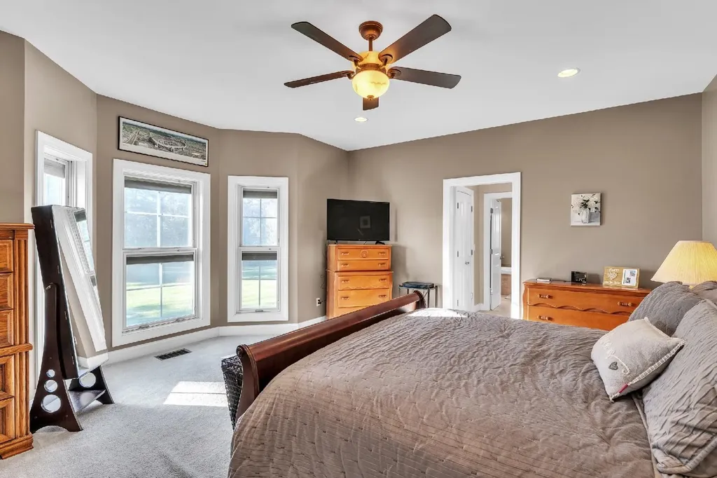 85 Evergreen Lane Ferrisburgh VT 05473