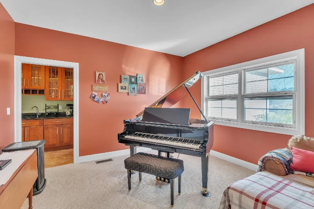 85 Evergreen Lane Ferrisburgh VT 05473
