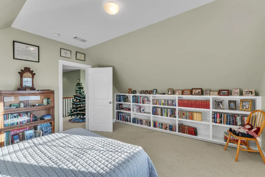 85 Evergreen Lane Ferrisburgh VT 05473
