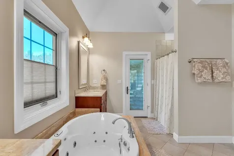 85 Evergreen Lane Ferrisburgh VT 05473