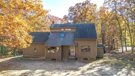 456 Hall Road Barrington NH 03825
