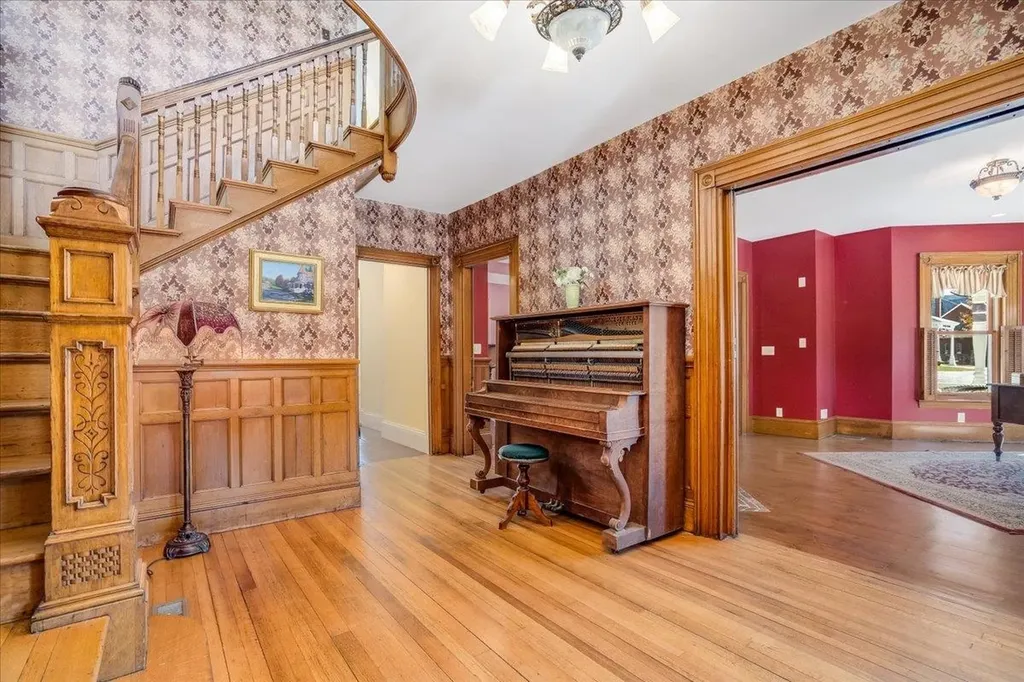 1 North Main Street Mont Vernon NH 03057