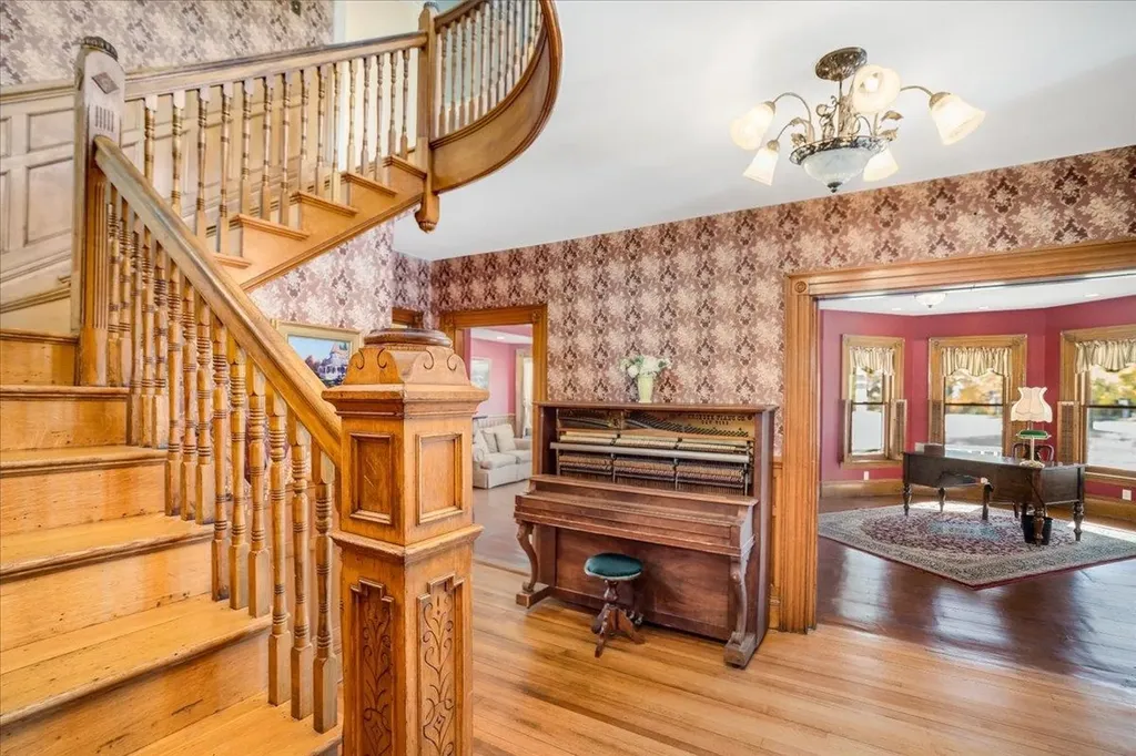 1 North Main Street Mont Vernon NH 03057