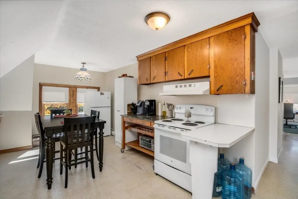 1 North Main Street Mont Vernon NH 03057