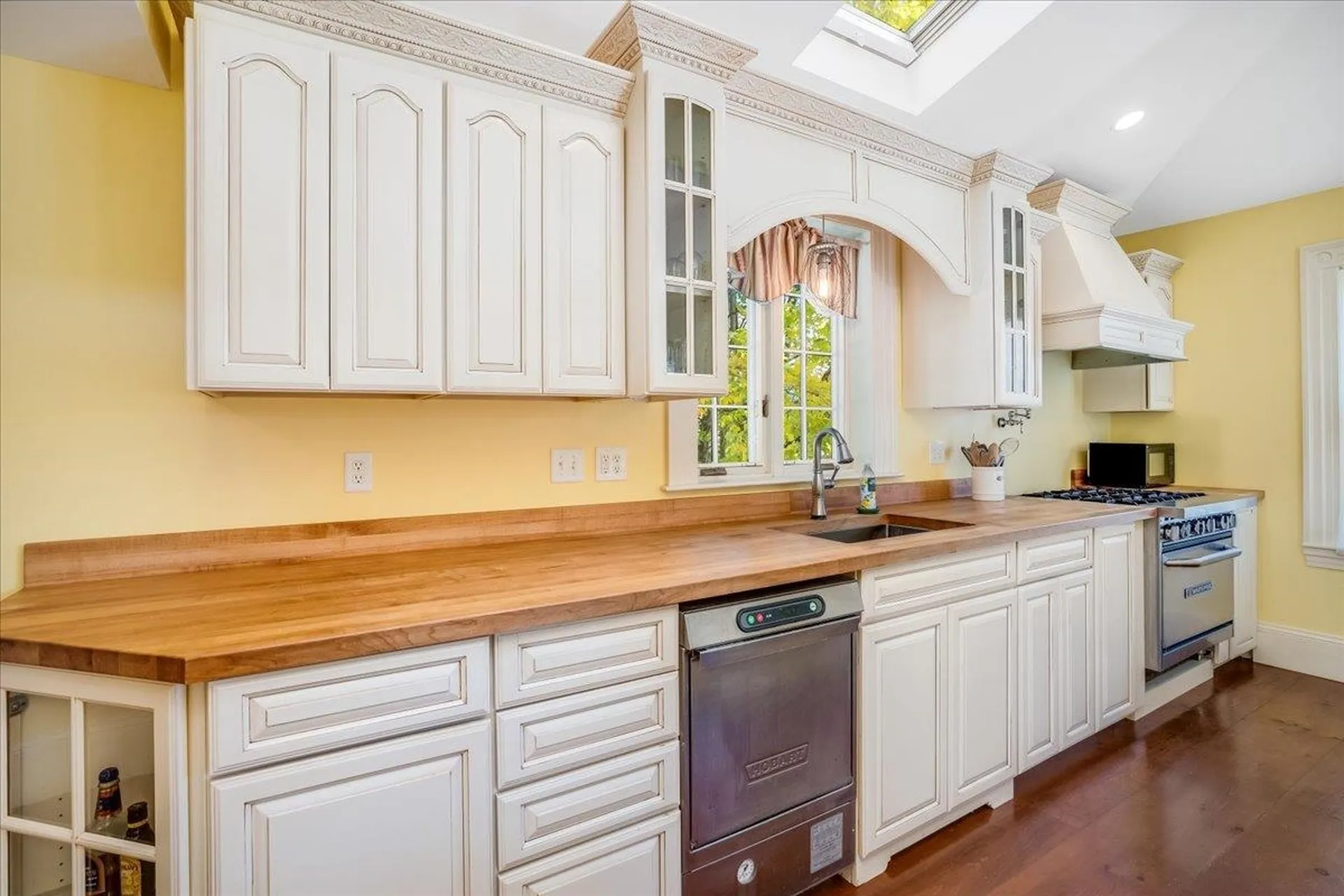 1 North Main Street Mont Vernon NH 03057