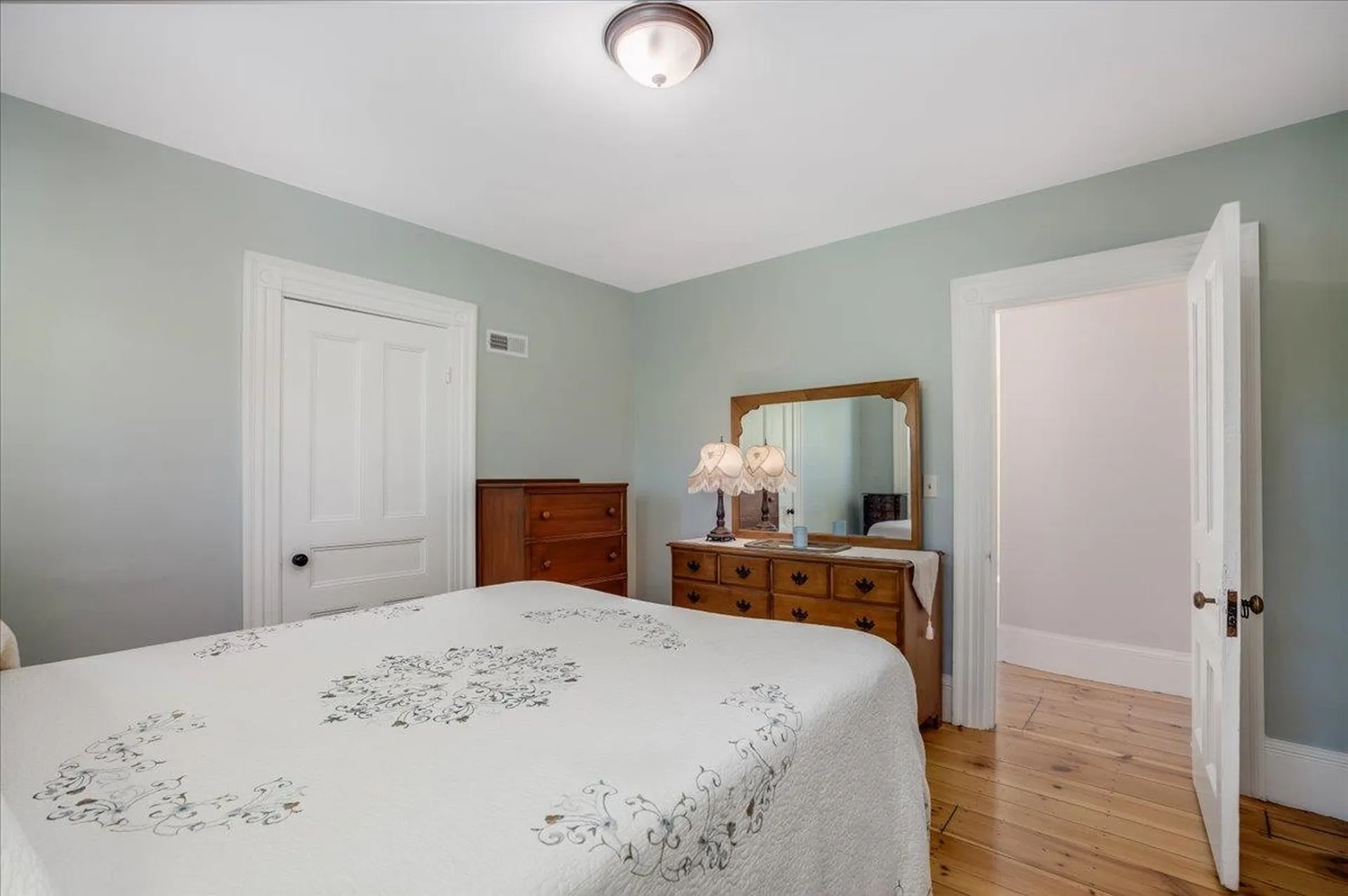 1 North Main Street Mont Vernon NH 03057