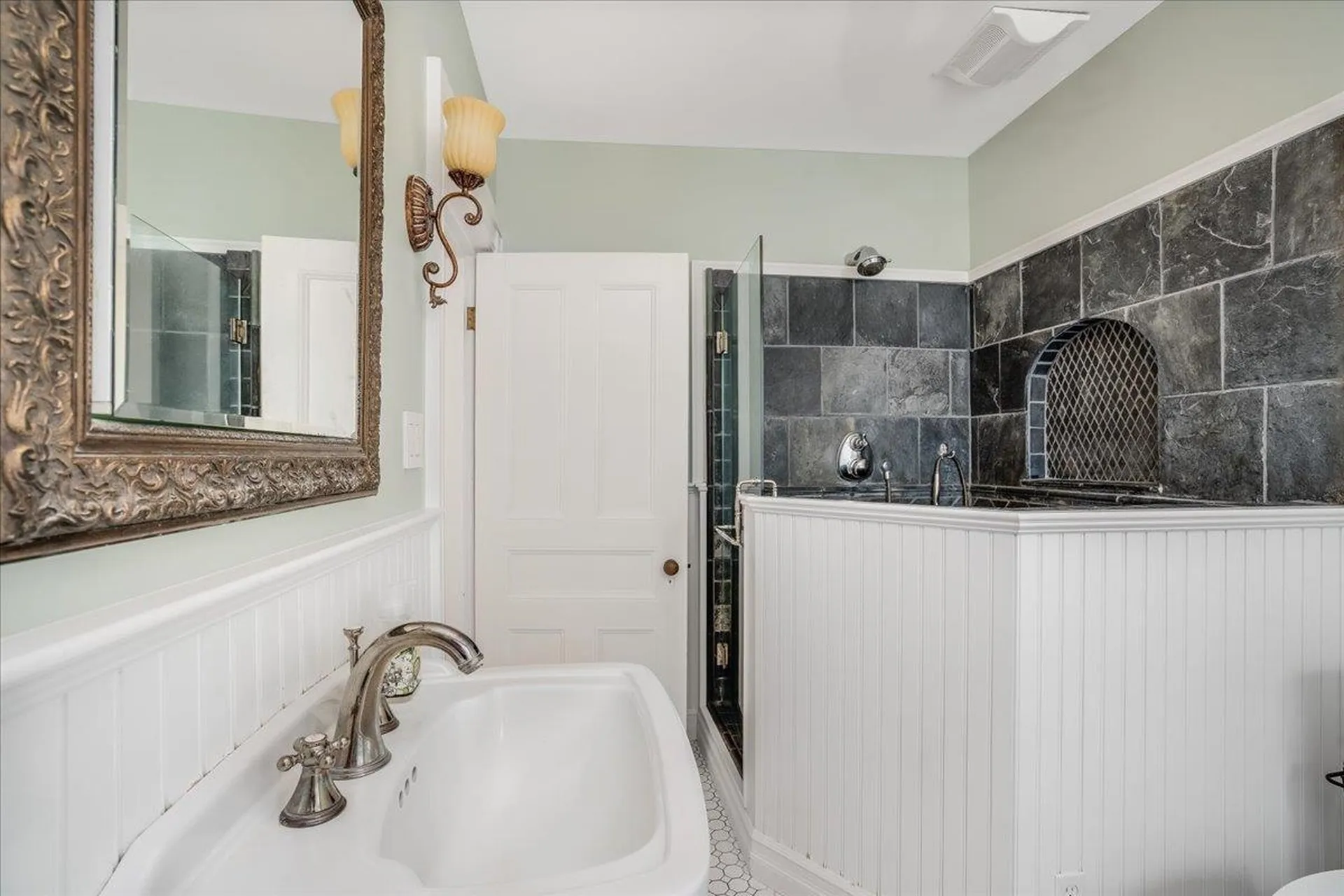 1 North Main Street Mont Vernon NH 03057