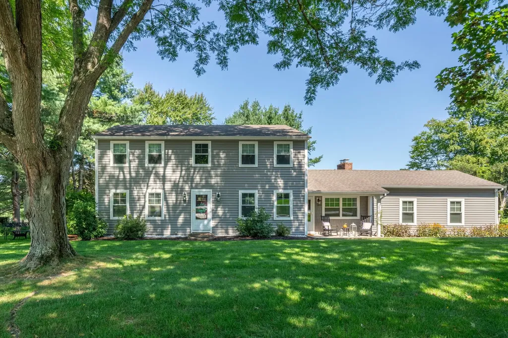 354 Paquette Avenue Manchester NH 03104