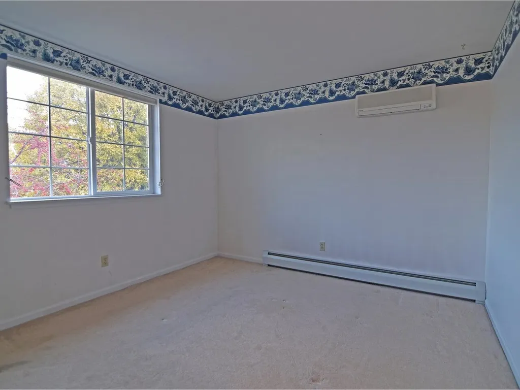 15 Cardinal Lane Essex VT 05452