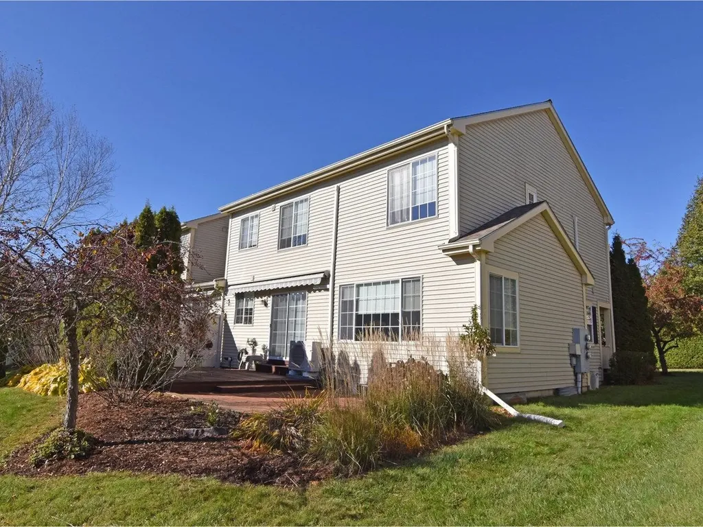 15 Cardinal Lane Essex VT 05452