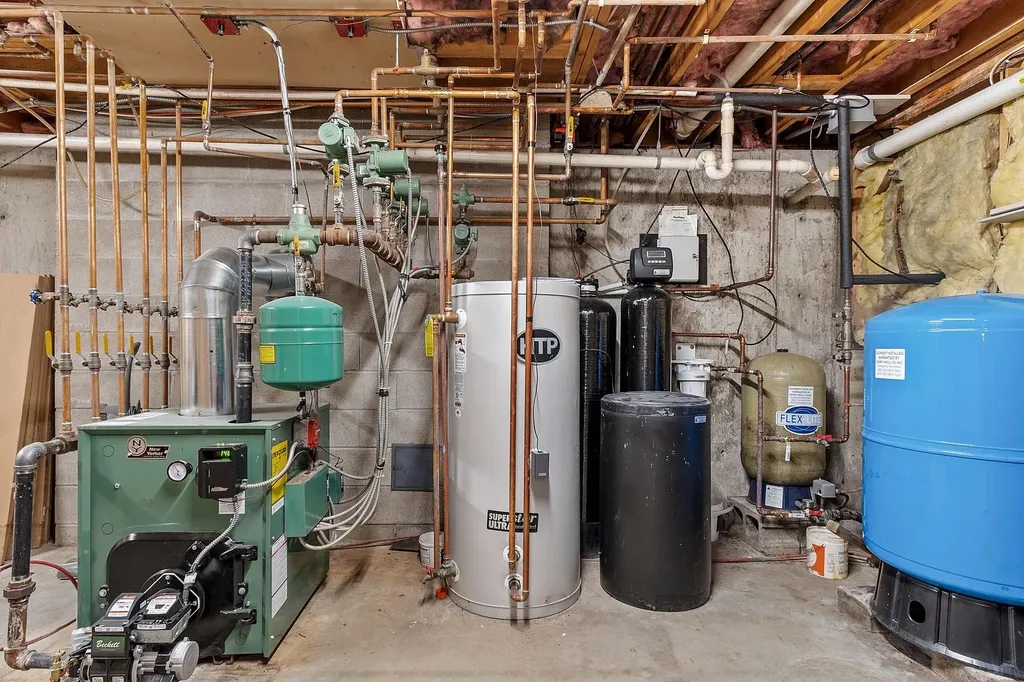 23 Hawthorne Road Windham NH 03087