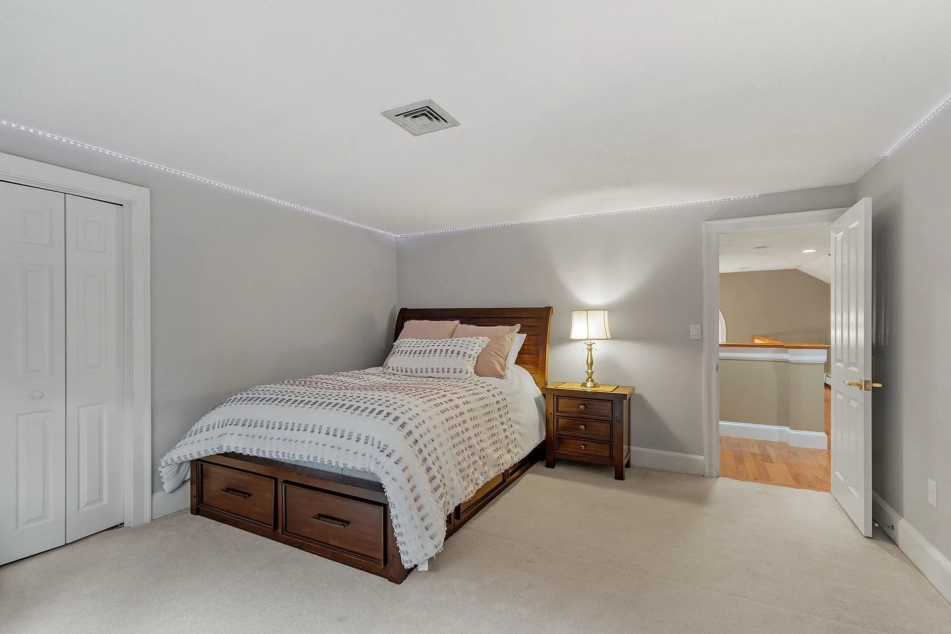 23 Hawthorne Road Windham NH 03087