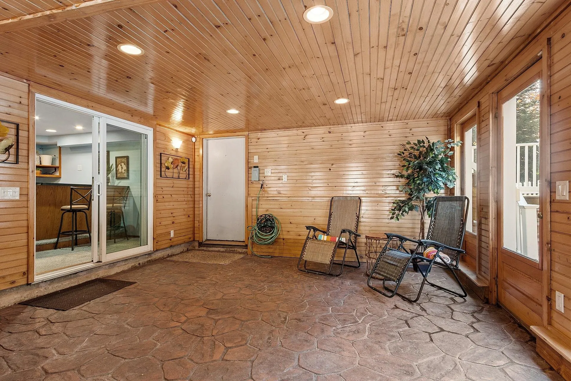 23 Hawthorne Road Windham NH 03087