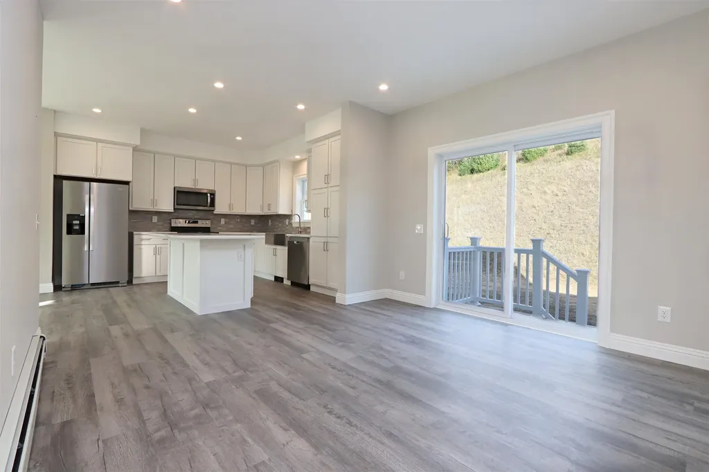 158 Deer Creek Lane St. Johnsbury VT 05819