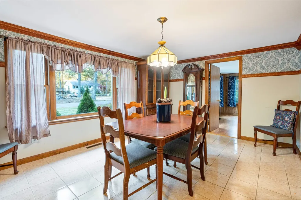 161 Fordway Extension Derry NH 03038