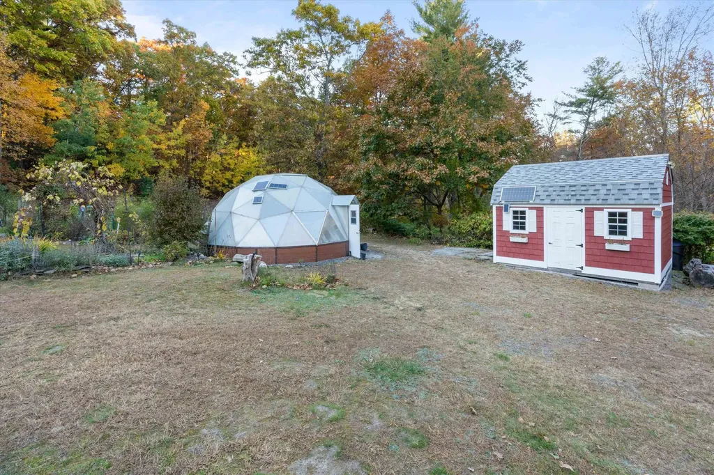 161 Fordway Extension Derry NH 03038