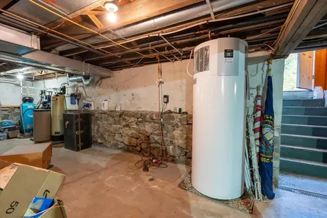 161 Fordway Extension Derry NH 03038