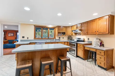 161 Fordway Extension Derry NH 03038