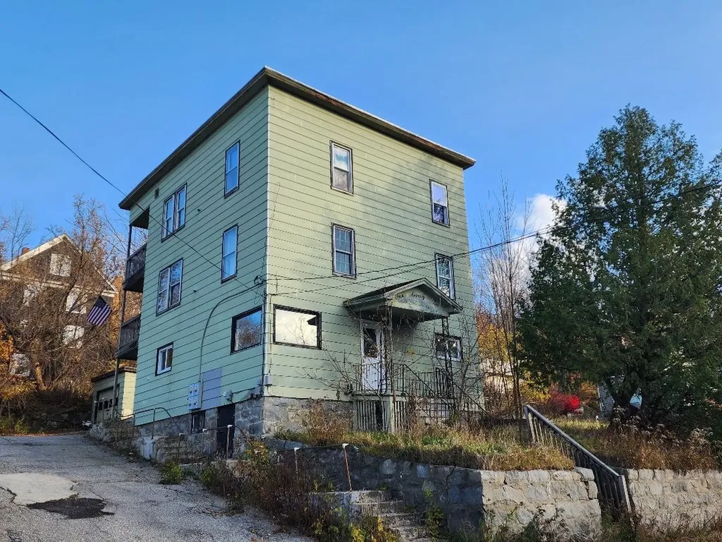 472 Burgess Street Berlin NH 03570-3804