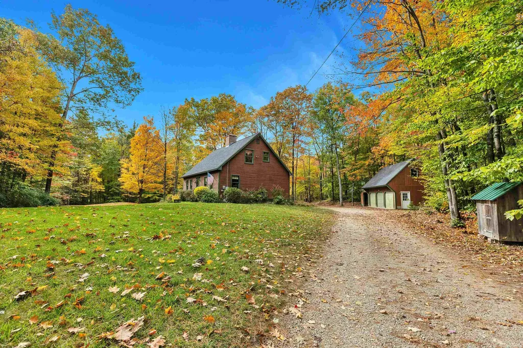 47 Ray Road Dunbarton NH 03046-4706
