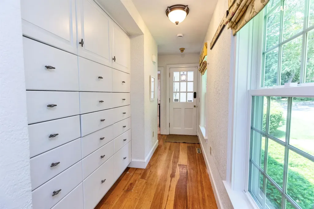 16 Storybrook Lane Amherst NH 03031