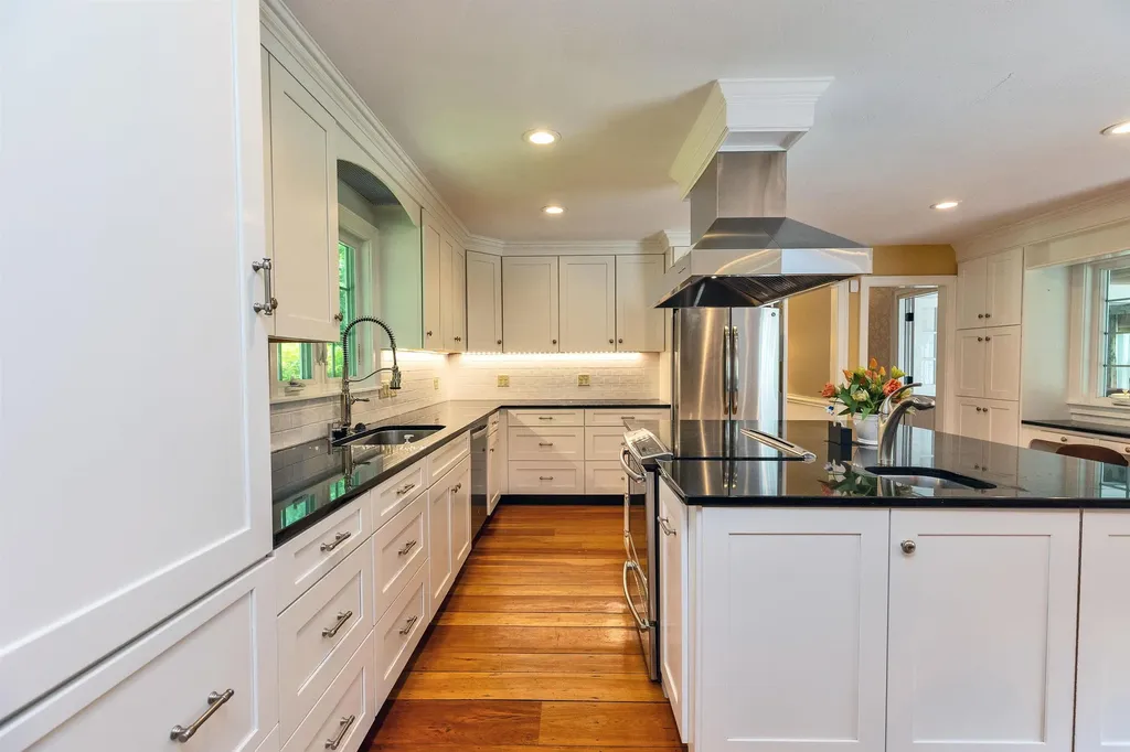 16 Storybrook Lane Amherst NH 03031