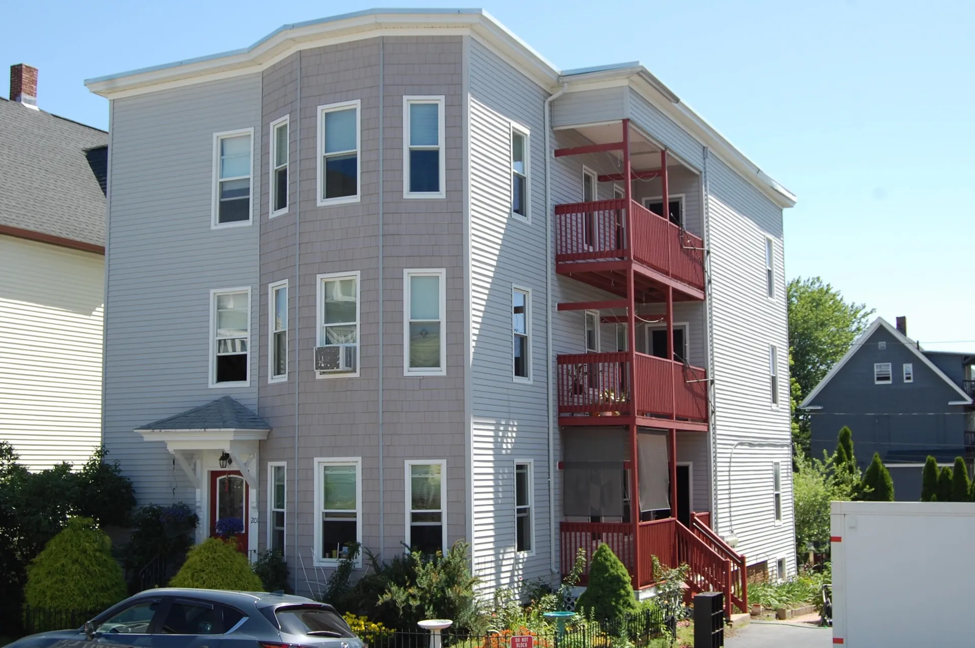 201 Cartier Street Manchester NH 03102