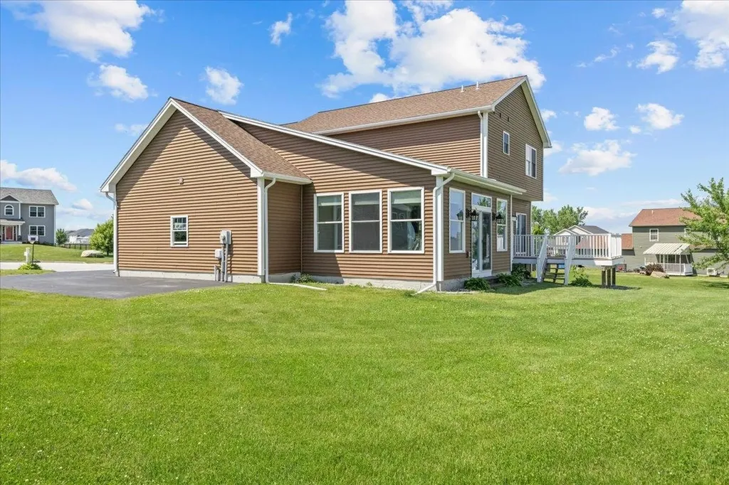 55 Over Lake Court St. Albans Town VT 05478