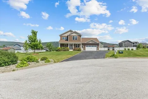 55 Over Lake Court St. Albans Town VT 05478