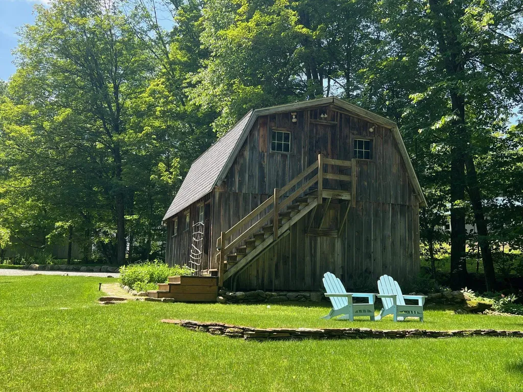 1171 Wickopee Hill Dummerston VT 05301