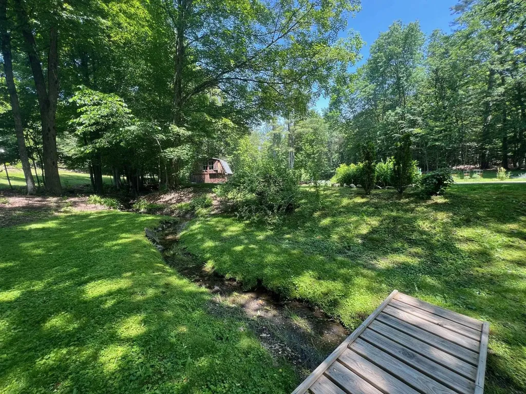1171 Wickopee Hill Dummerston VT 05301