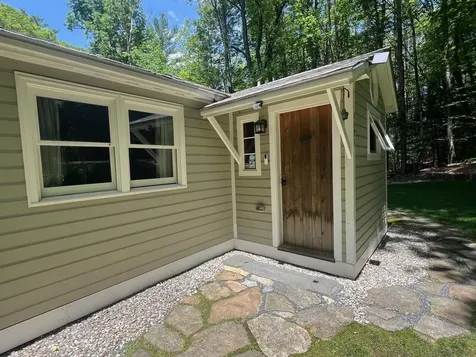 1171 Wickopee Hill Dummerston VT 05301