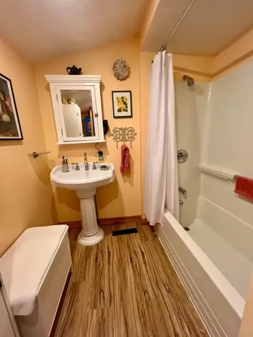1171 Wickopee Hill Dummerston VT 05301