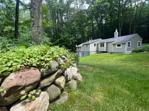 1171 Wickopee Hill Dummerston VT 05301