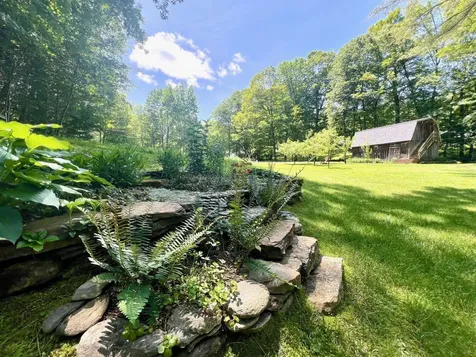 1171 Wickopee Hill Dummerston VT 05301