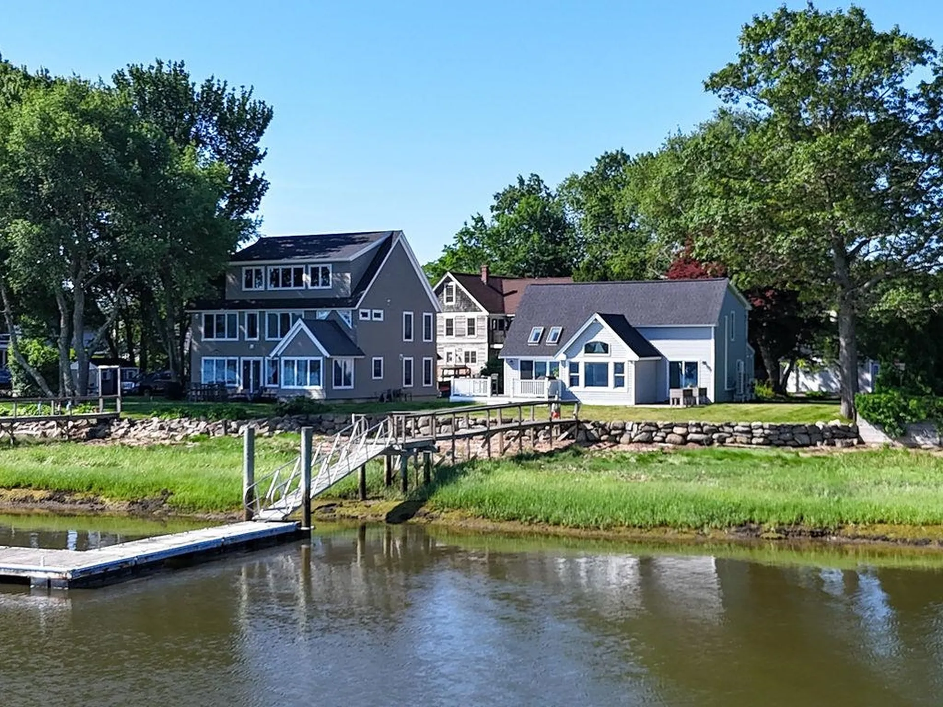 27 Wentworth Terrace Dover NH 03820