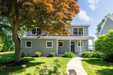 27 Wentworth Terrace Dover NH 03820